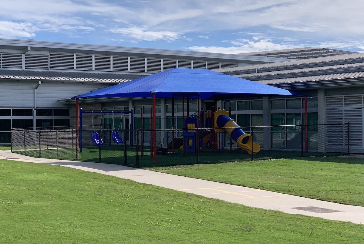 Heritage Elementary Playground – Platinum Playgrounds